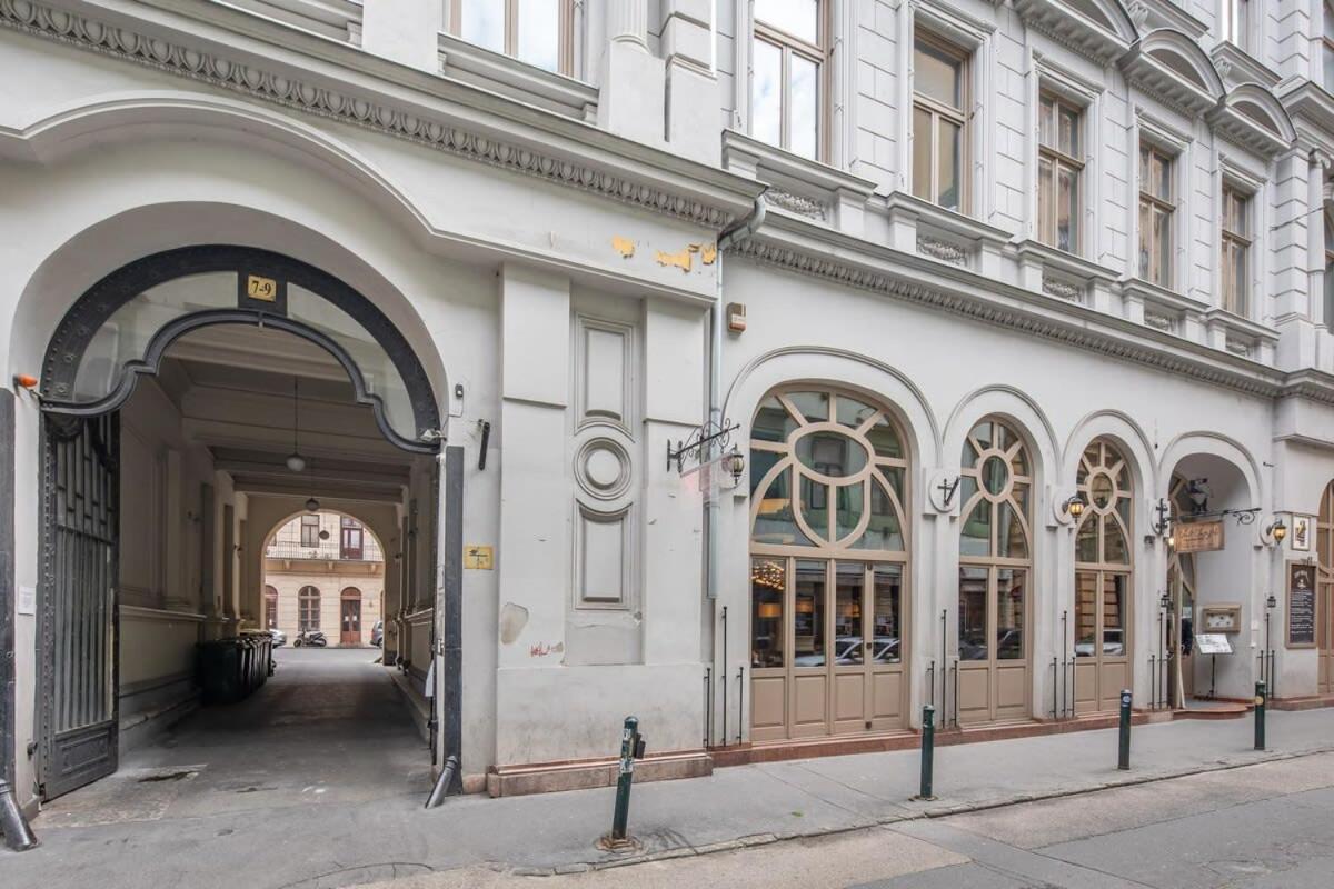 Ultra - New - Quiet Sleep Apartment Budapest